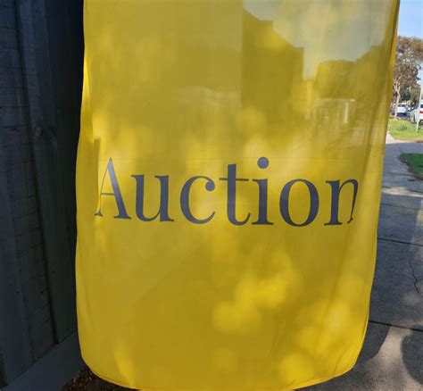 This weekend's auction results .